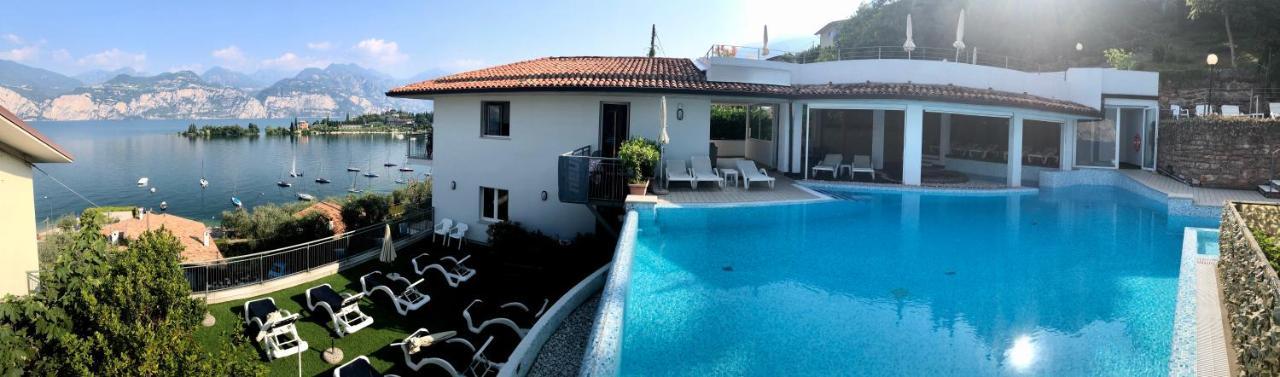 Hotel Garden Μαλτσεζίνε Εξωτερικό φωτογραφία
